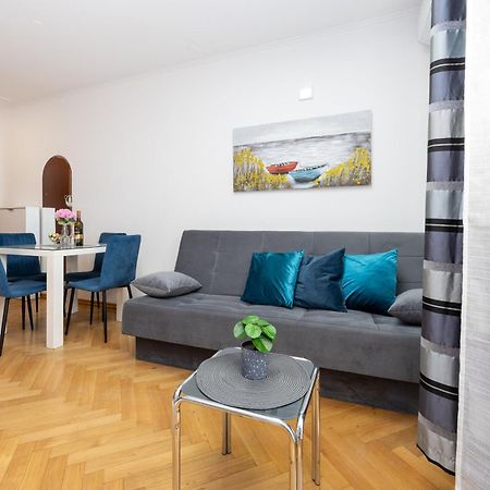 Apartment Paolo By The Beach Znjan Сплит Екстериор снимка