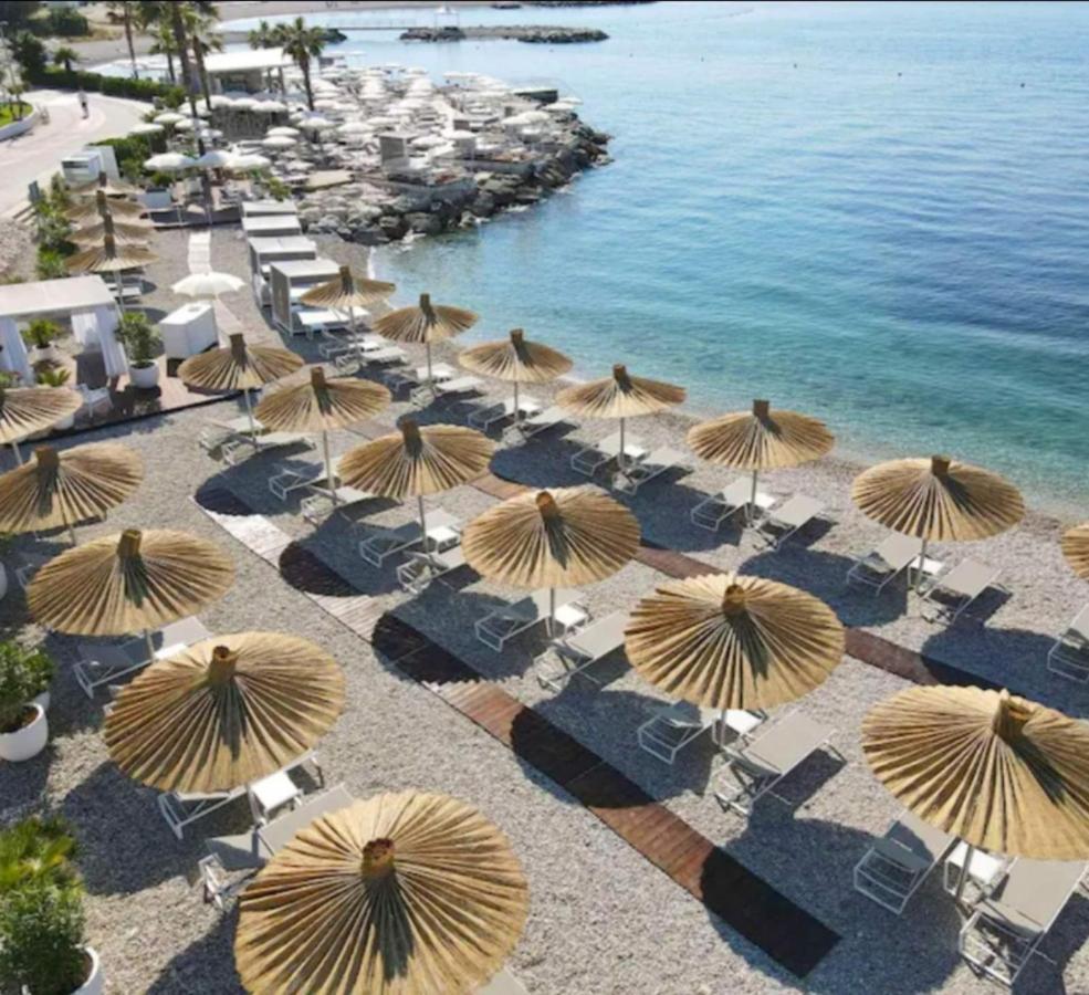 Apartment Paolo By The Beach Znjan Сплит Екстериор снимка