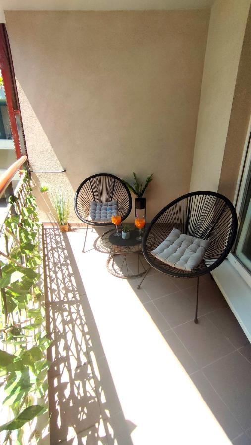 Apartment Paolo By The Beach Znjan Сплит Екстериор снимка