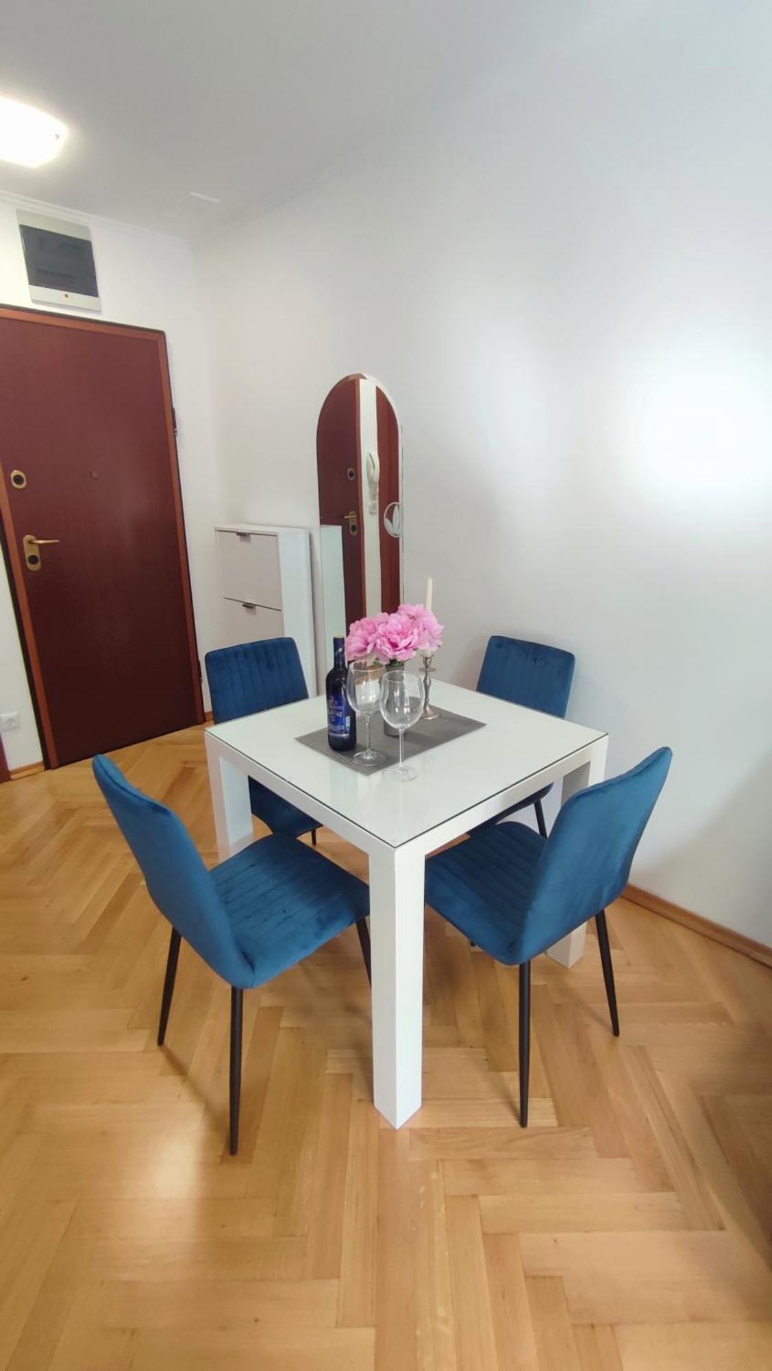 Apartment Paolo By The Beach Znjan Сплит Екстериор снимка