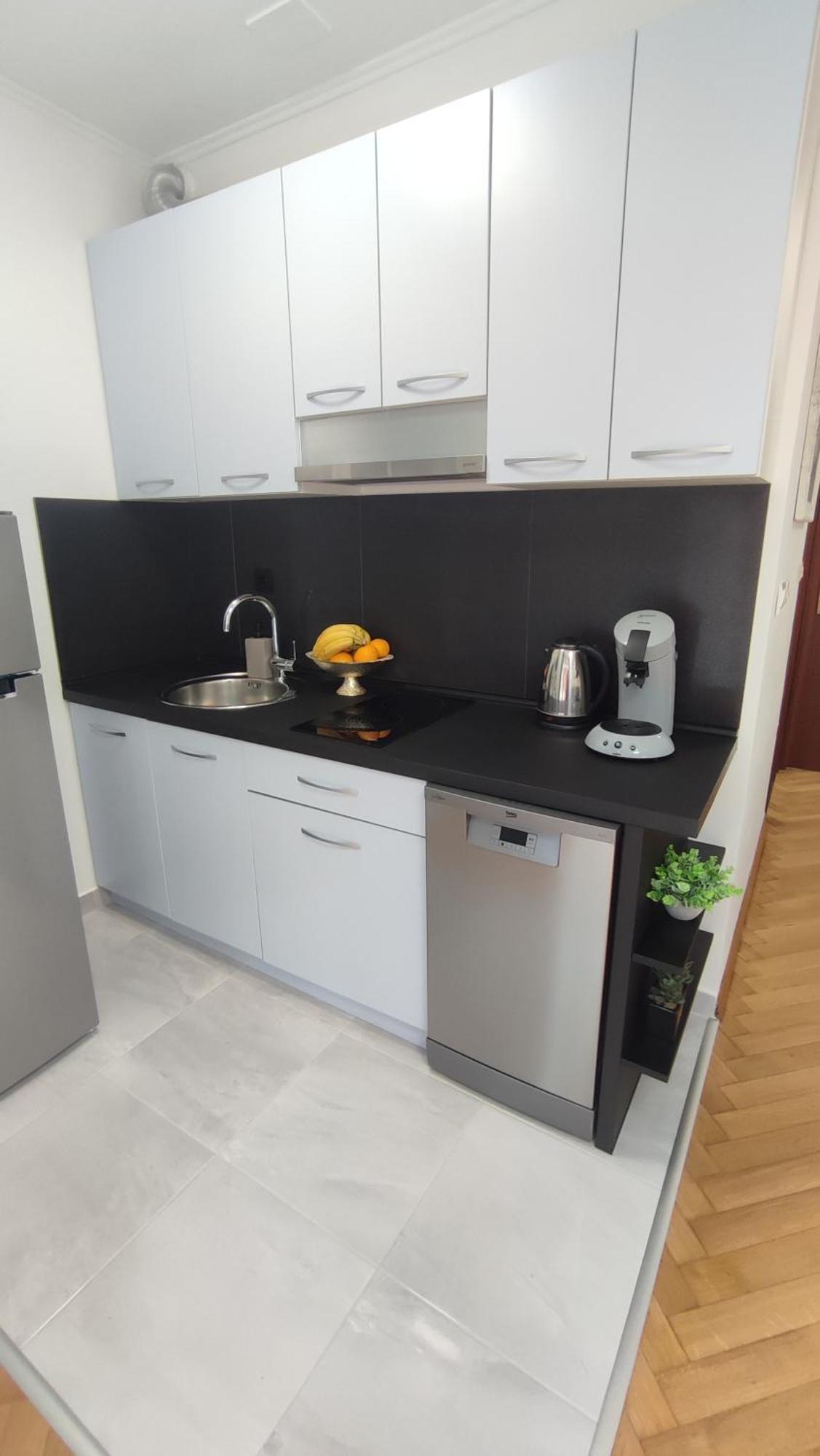 Apartment Paolo By The Beach Znjan Сплит Екстериор снимка