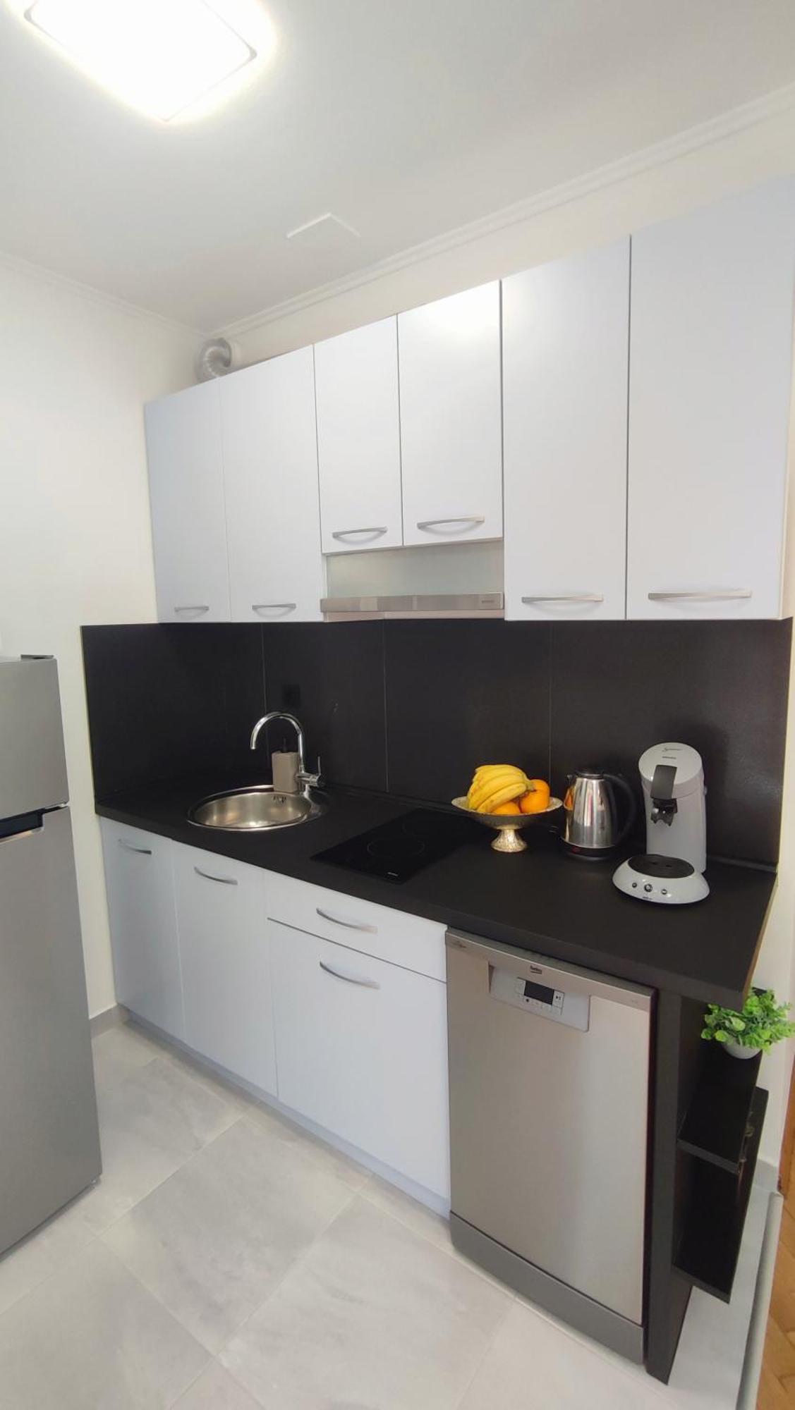 Apartment Paolo By The Beach Znjan Сплит Екстериор снимка
