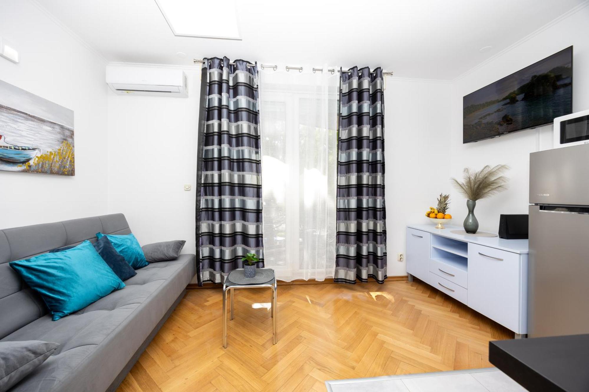 Apartment Paolo By The Beach Znjan Сплит Екстериор снимка
