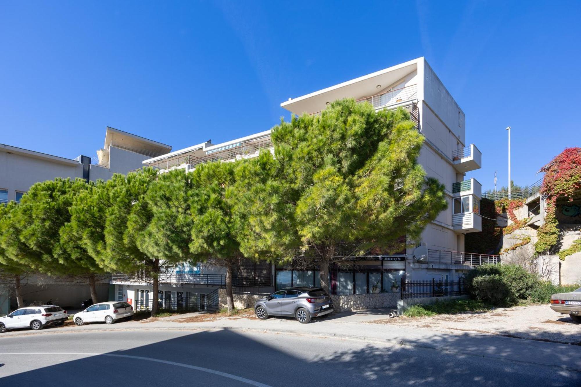 Apartment Paolo By The Beach Znjan Сплит Екстериор снимка
