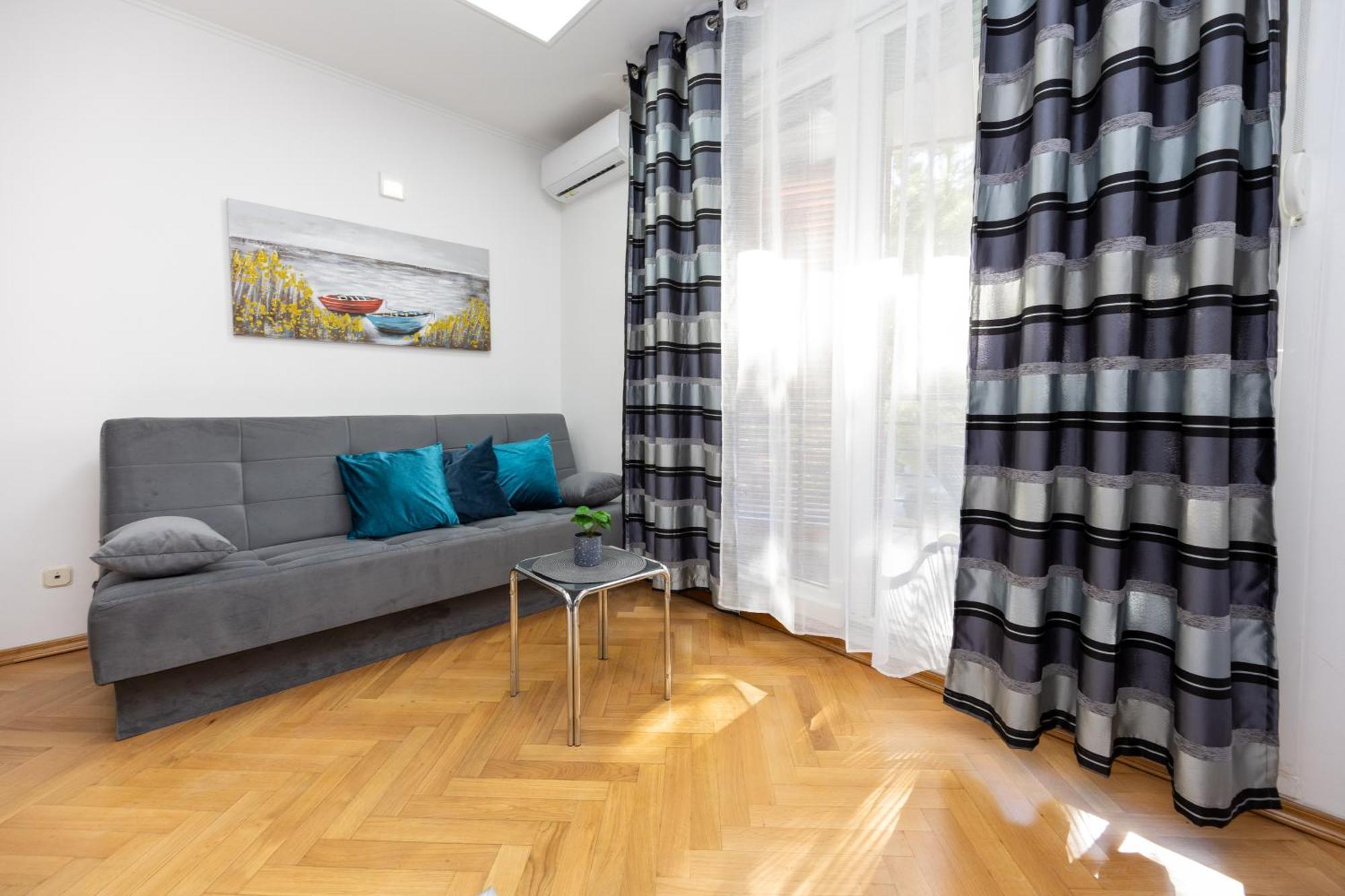 Apartment Paolo By The Beach Znjan Сплит Екстериор снимка