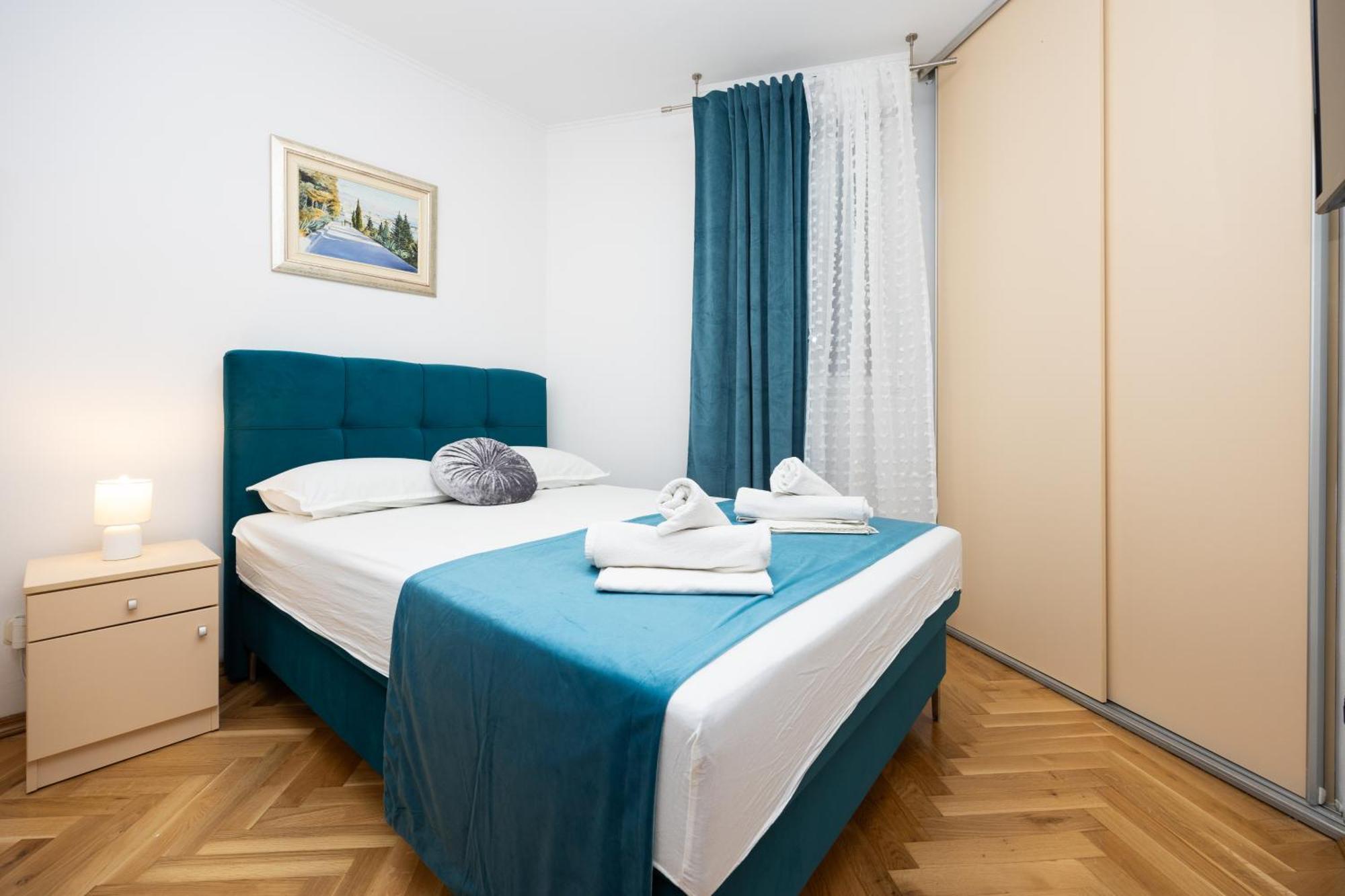 Apartment Paolo By The Beach Znjan Сплит Екстериор снимка