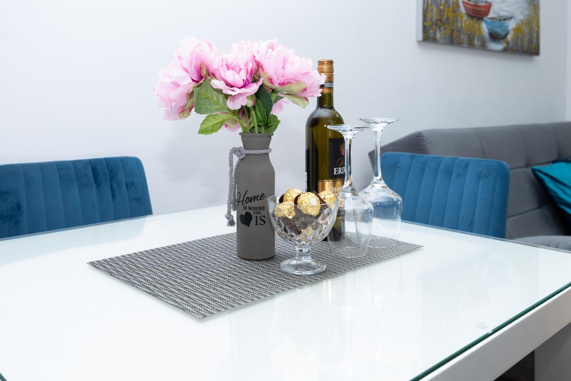 Apartment Paolo By The Beach Znjan Сплит Екстериор снимка